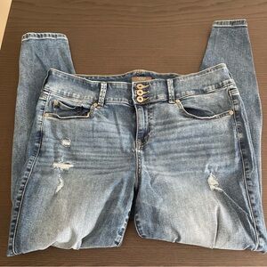 Torrid Distressed Jegging